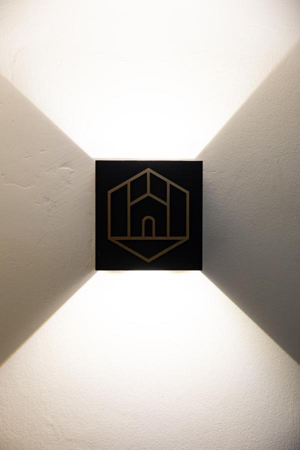 Geometric Art Home Бари Экстерьер фото