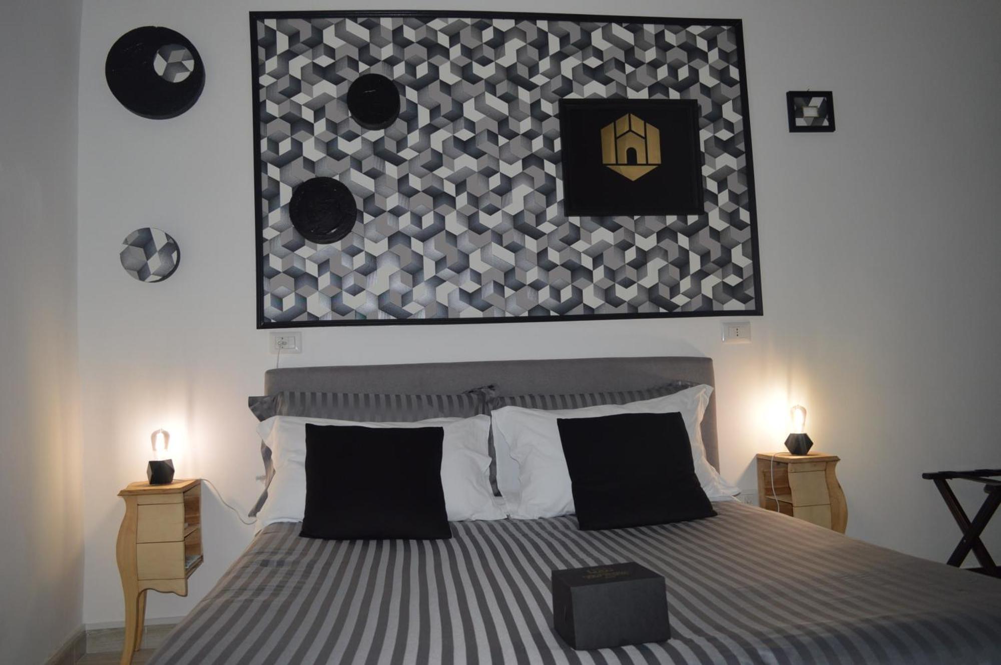 Geometric Art Home Бари Экстерьер фото